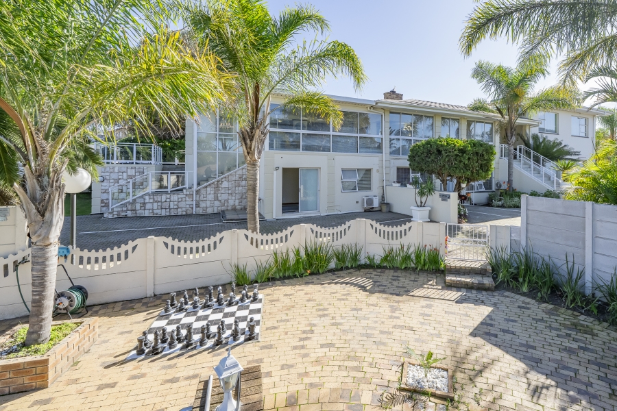 8 Bedroom Property for Sale in Brackenfell South Western Cape